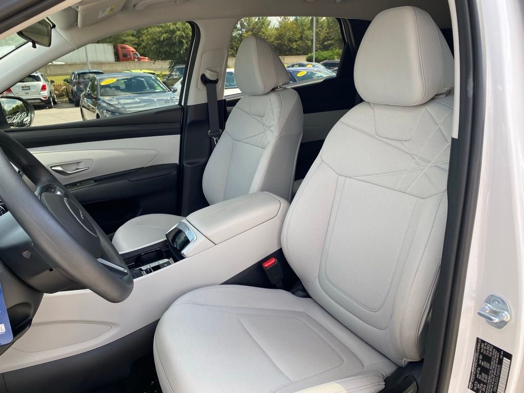 2026 Hyundai TUCSON SE FWD