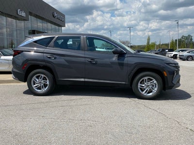 2026 Hyundai TUCSON SE AWD