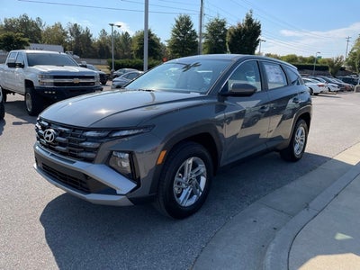 2025 Hyundai TUCSON SE AWD