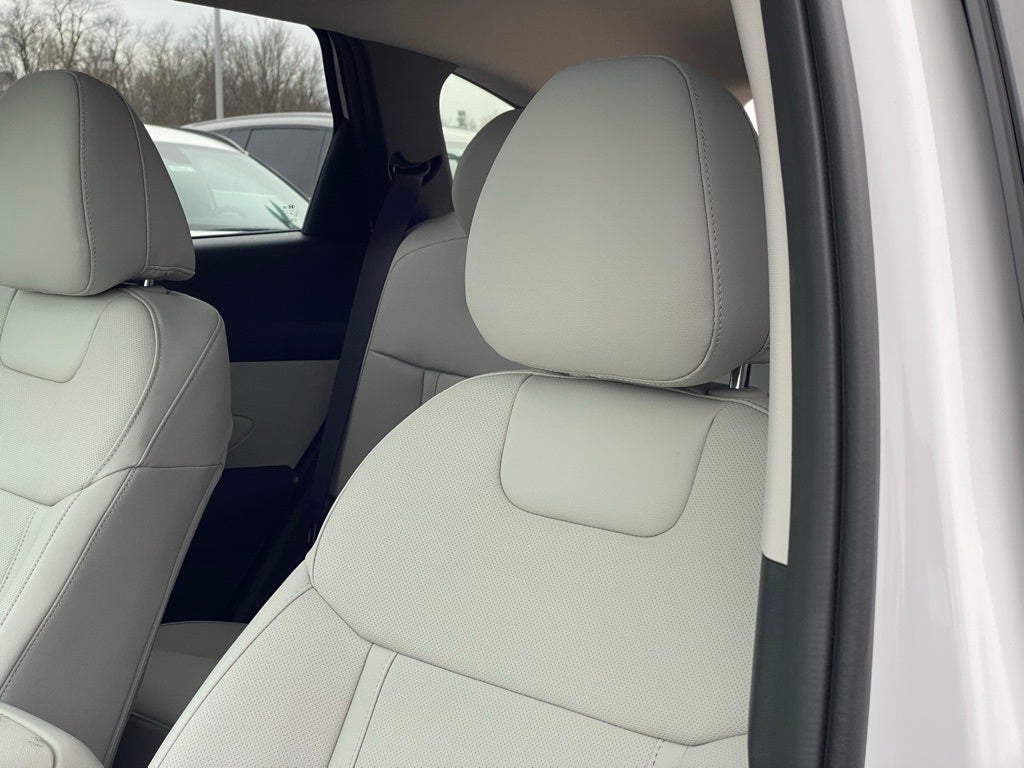 2026 Hyundai TUCSON SEL Premium FWD