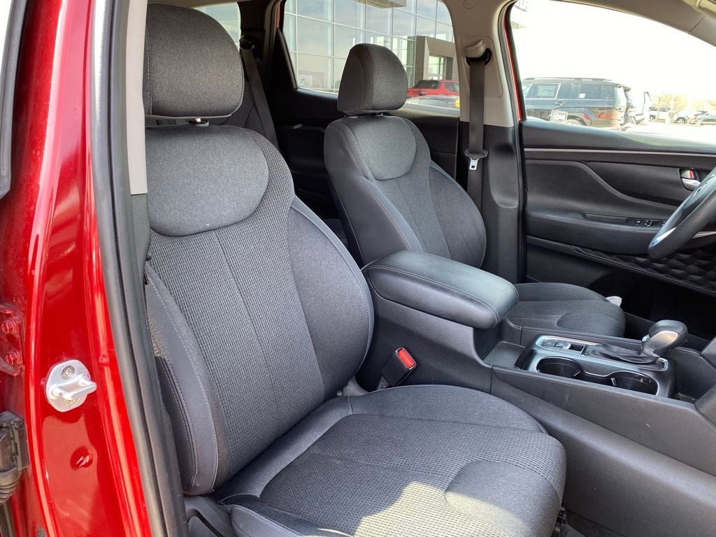 2019 Hyundai SANTA FE SE