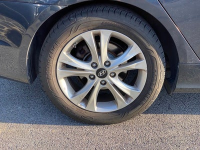 2011 Hyundai SONATA Limited