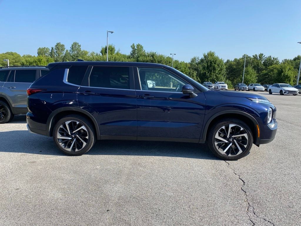 2024 Mitsubishi Outlander SE