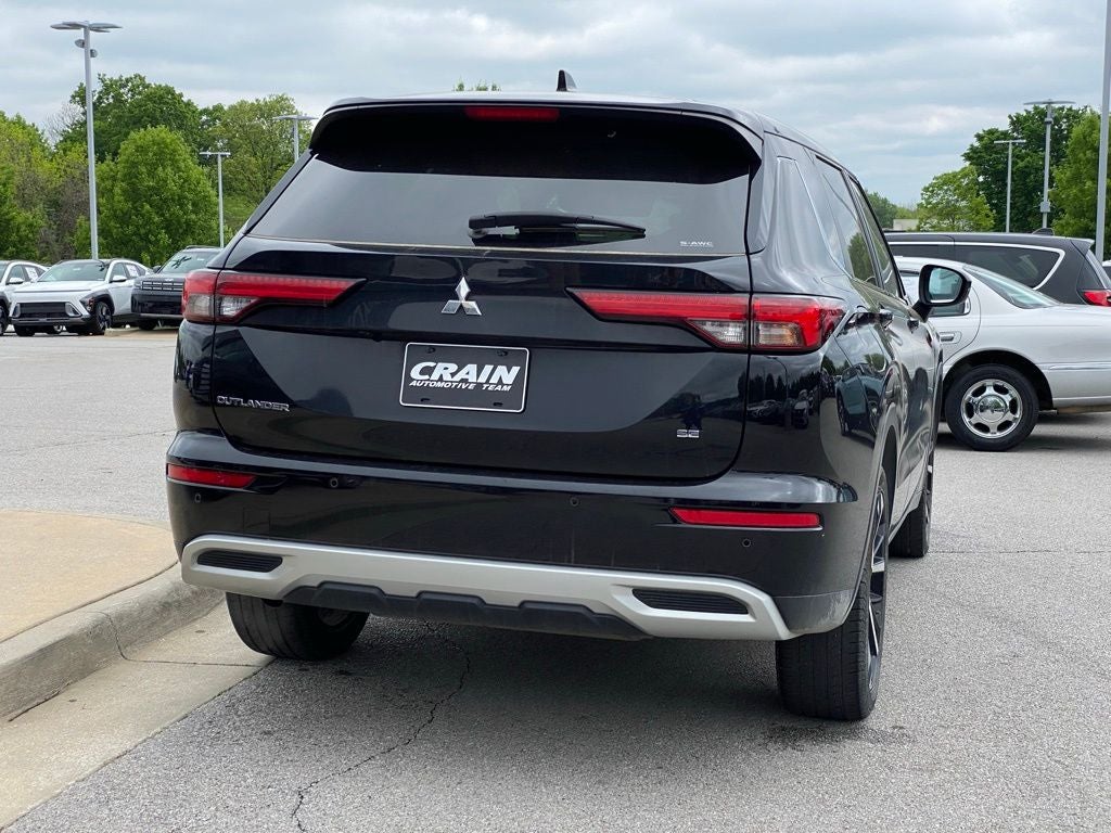 2024 Mitsubishi Outlander SE
