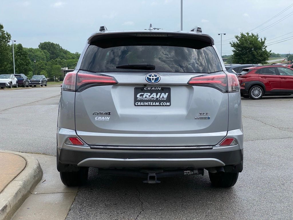 2018 Toyota RAV4 Hybrid XLE