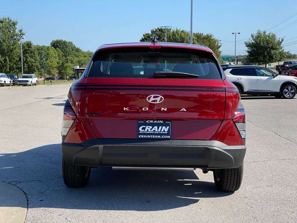 2027 Hyundai KONA SE FWD