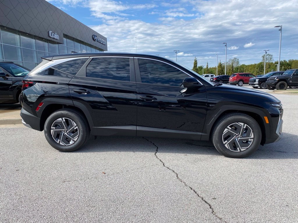 2026 Hyundai TUCSON HYBRID SE