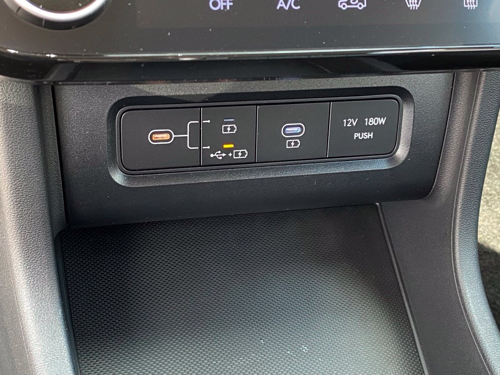 2026 Hyundai TUCSON HYBRID SE