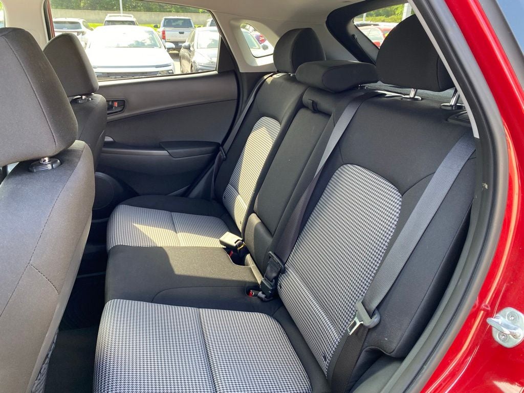 2021 Hyundai KONA SEL