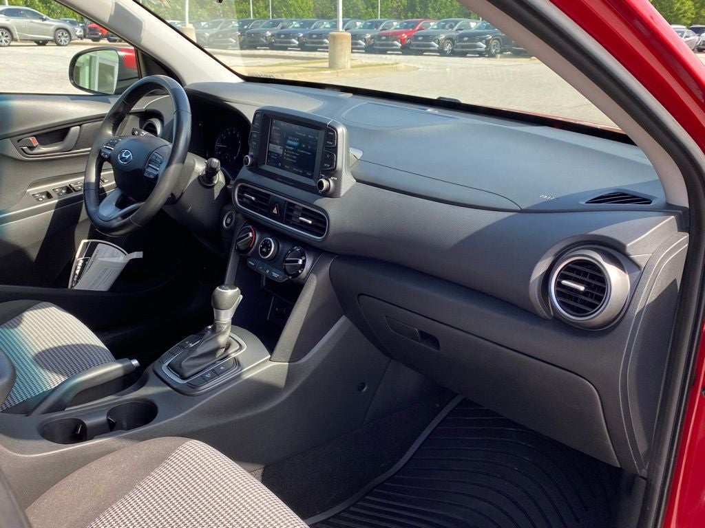 2021 Hyundai KONA SEL