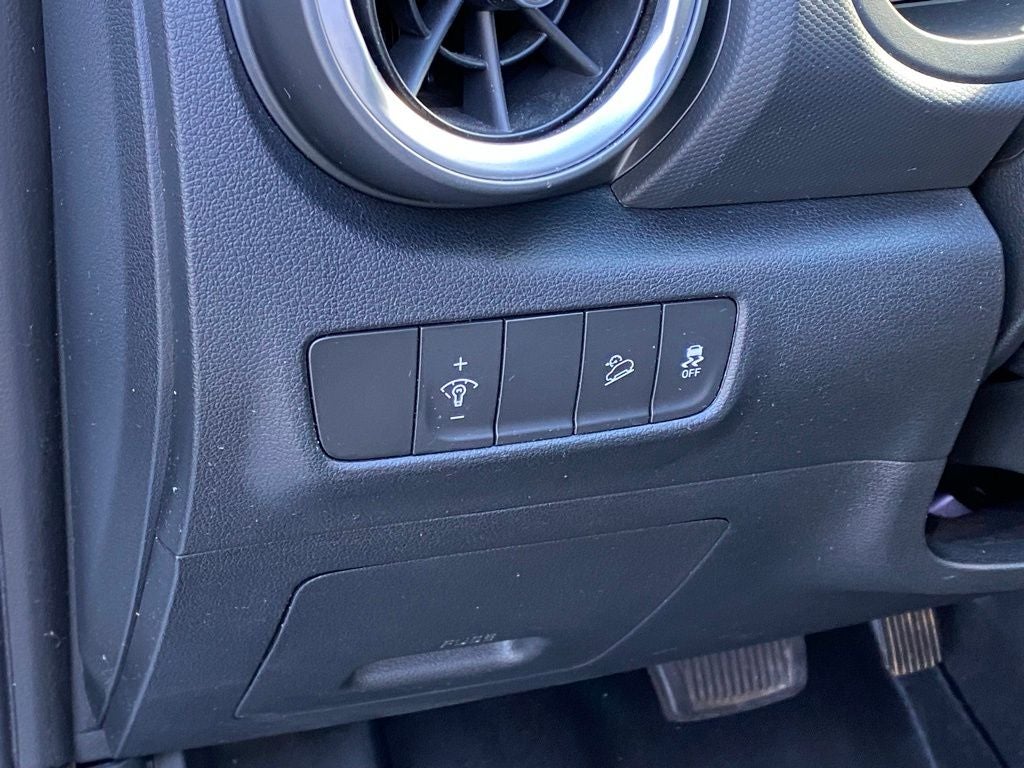 2022 Hyundai KONA Limited