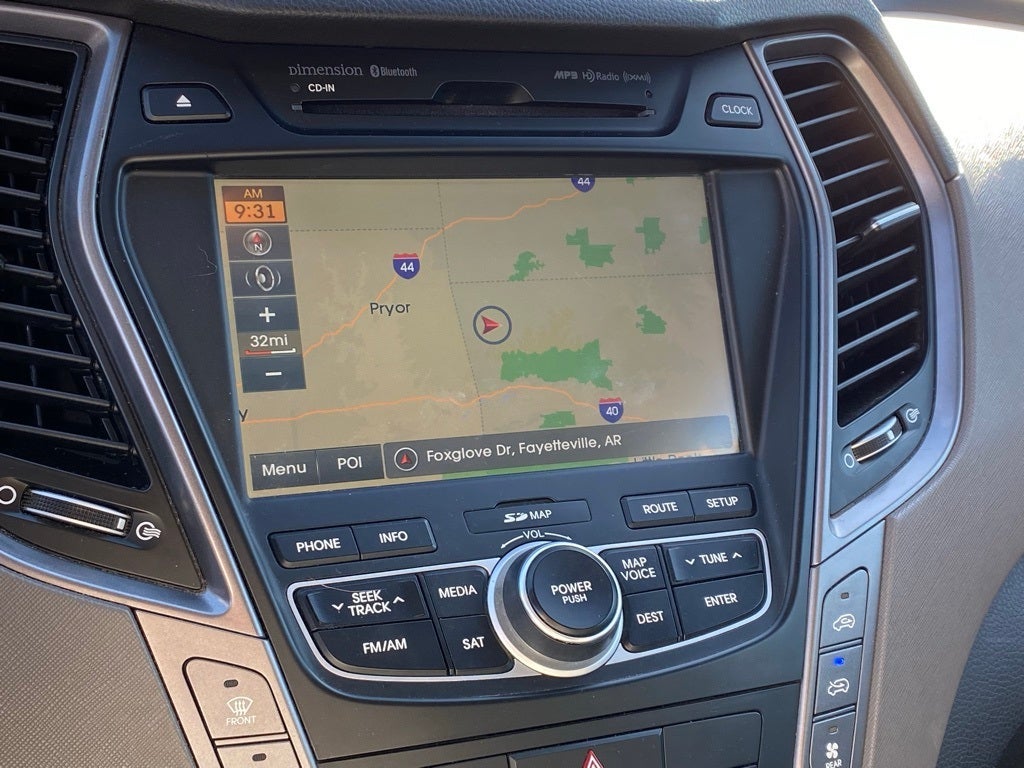 2016 Hyundai SANTA FE SE