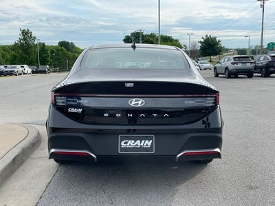 2025 Hyundai SONATA SE