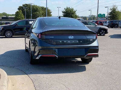 2026 Hyundai SONATA HYBRID SEL