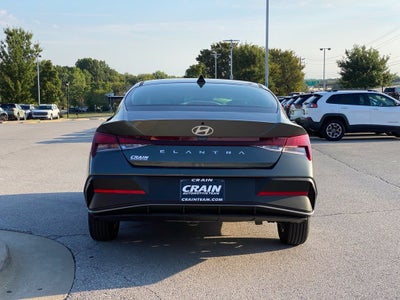2026 Hyundai ELANTRA SE