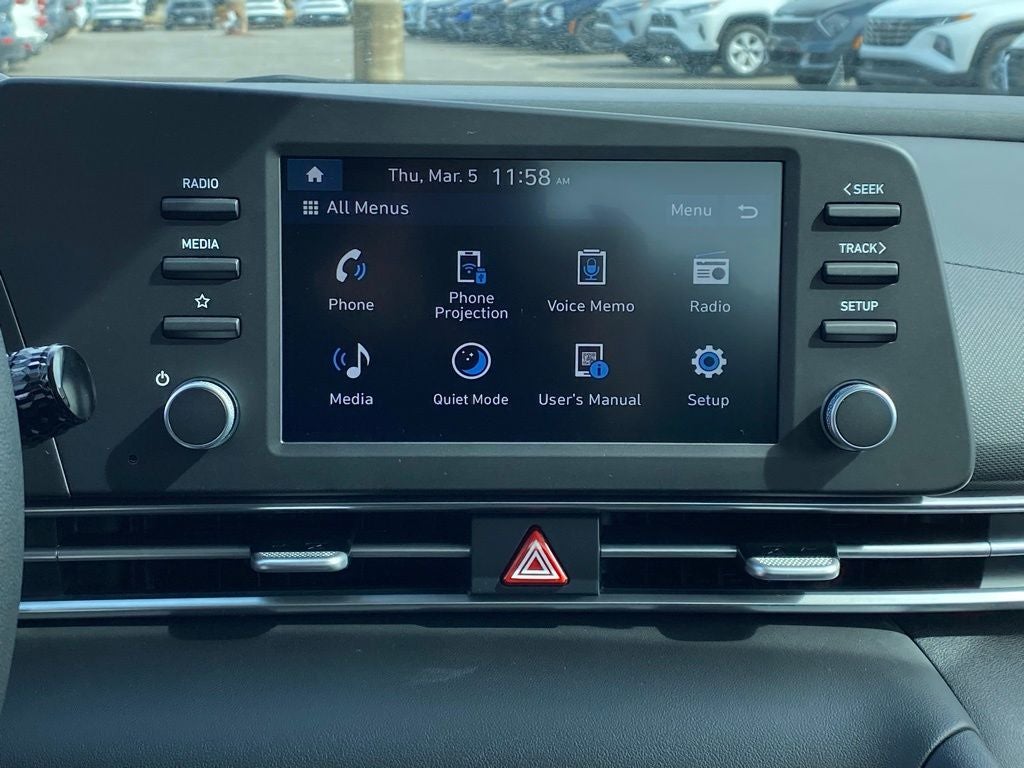 2026 Hyundai ELANTRA SE