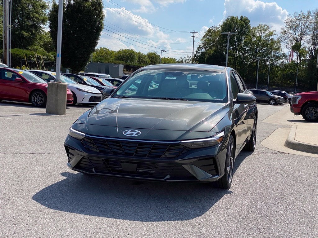 2026 Hyundai ELANTRA Limited