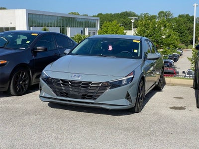 2022 Hyundai ELANTRA SEL