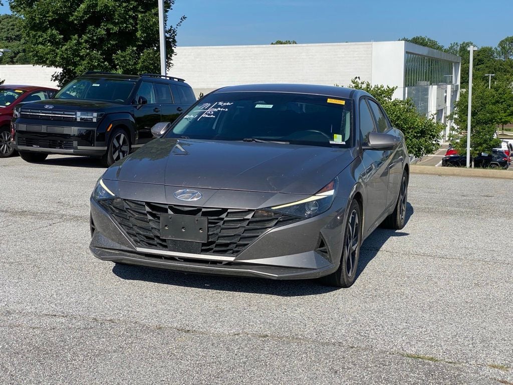2023 Hyundai ELANTRA SEL