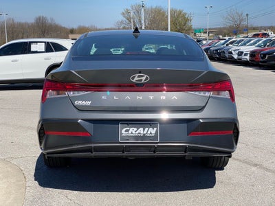 2025 Hyundai ELANTRA SEL Convenience