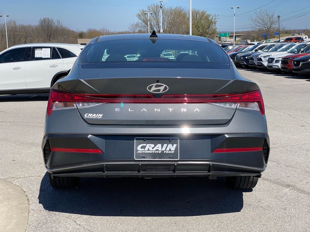 2025 Hyundai ELANTRA SEL Convenience