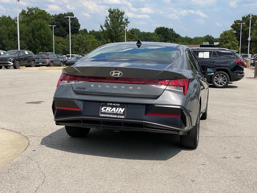 2024 Hyundai ELANTRA SEL