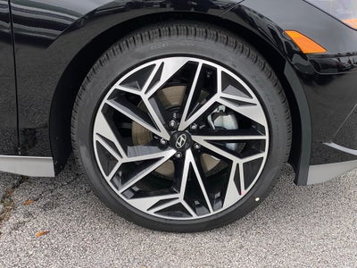 2025 Hyundai IONIQ 6 SEL