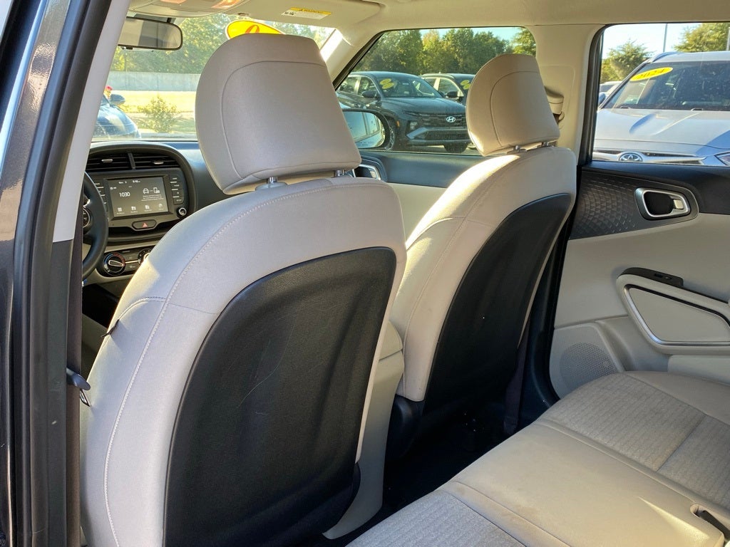 2020 Kia Soul S SUPER CLEAN LOW MILEAGE