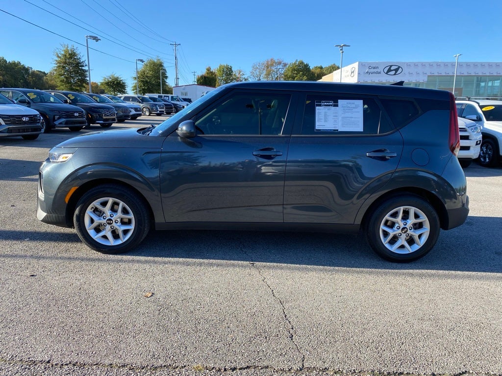 2020 Kia Soul S SUPER CLEAN LOW MILEAGE