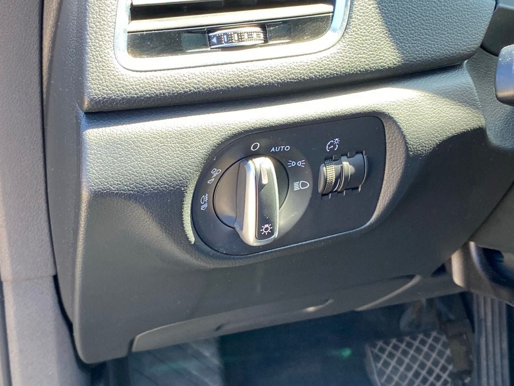 2017 Audi Q3 2.0T Premium quattro