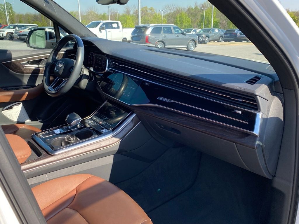 2020 Audi Q7 45 Premium Plus quattro