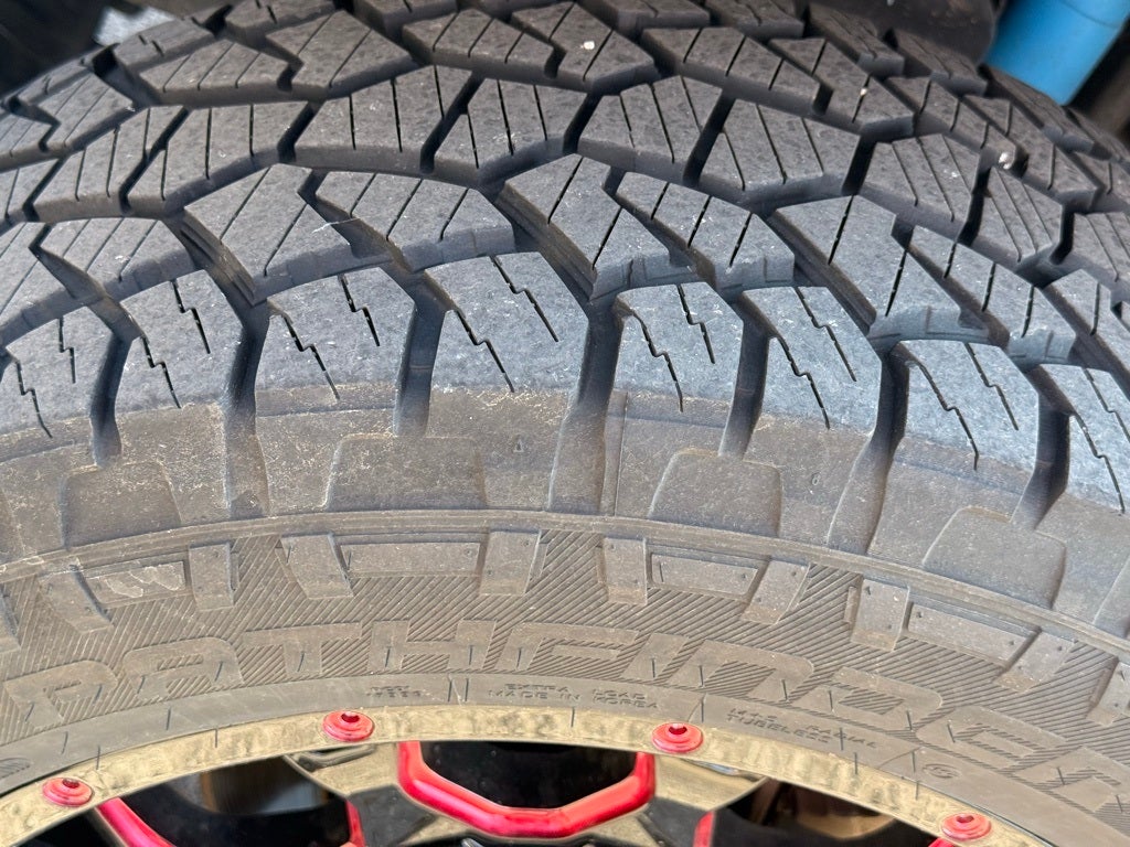 2019 Jeep Wrangler Unlimited Sahara APPLE CAR PLAY / CLEAN CARFAX/ 1 OWNER