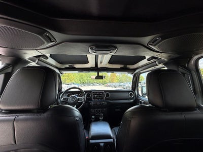 2019 Jeep Wrangler Unlimited Sahara - 4WD / CLEAN CARFAX / DANA AXLE