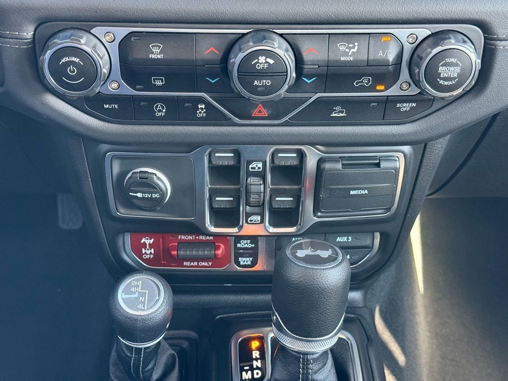 2025 Jeep Wrangler Rubicon ONE OWNER CARFAX