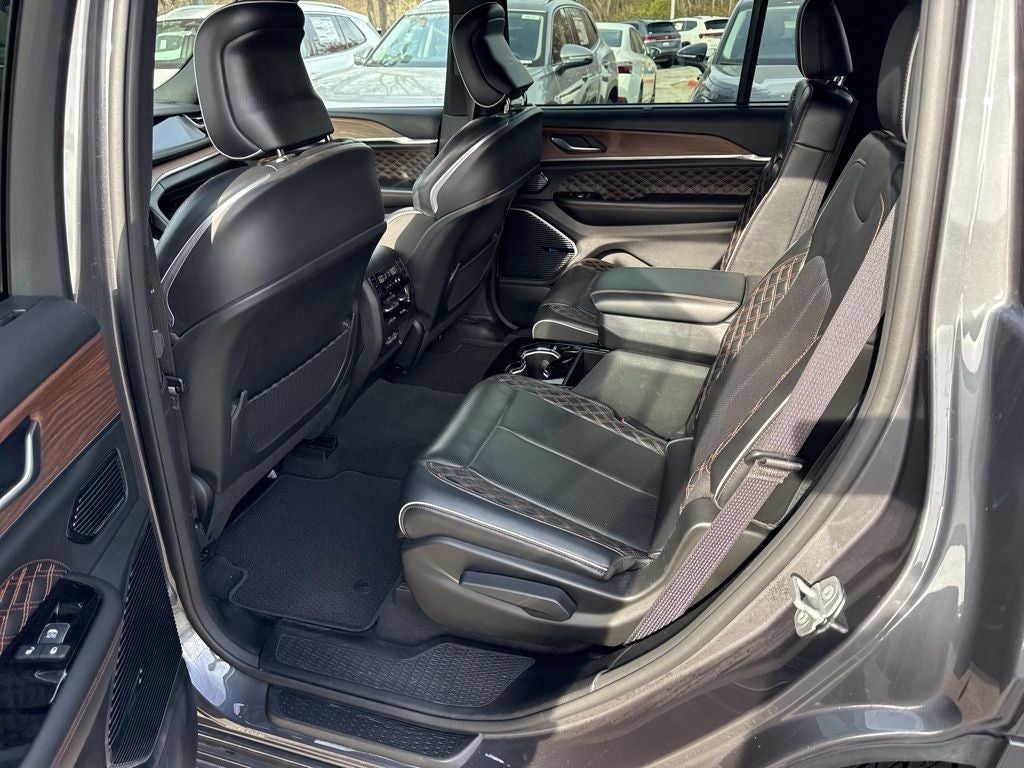 2023 Jeep Grand Cherokee L Summit