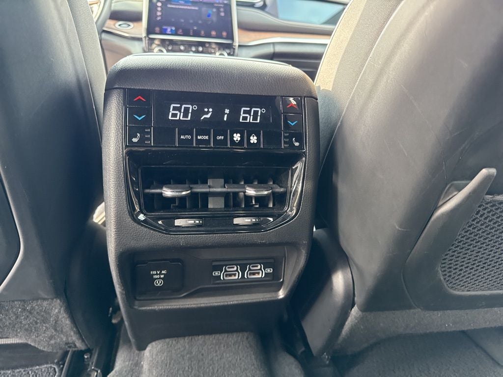 2023 Jeep Grand Cherokee L Summit