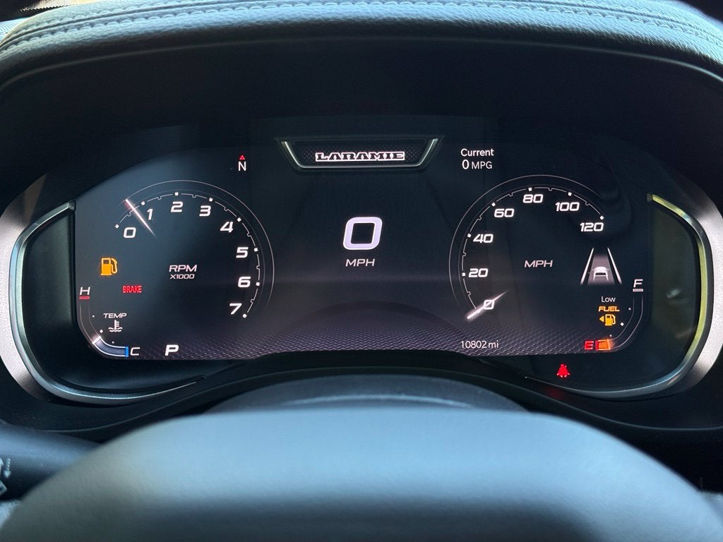 2025 RAM 1500 Laramie - 4WD / LEVEL 2 / NIGHT EDITION