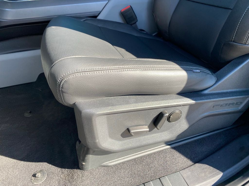 2023 Ford F-150 Lightning XLT