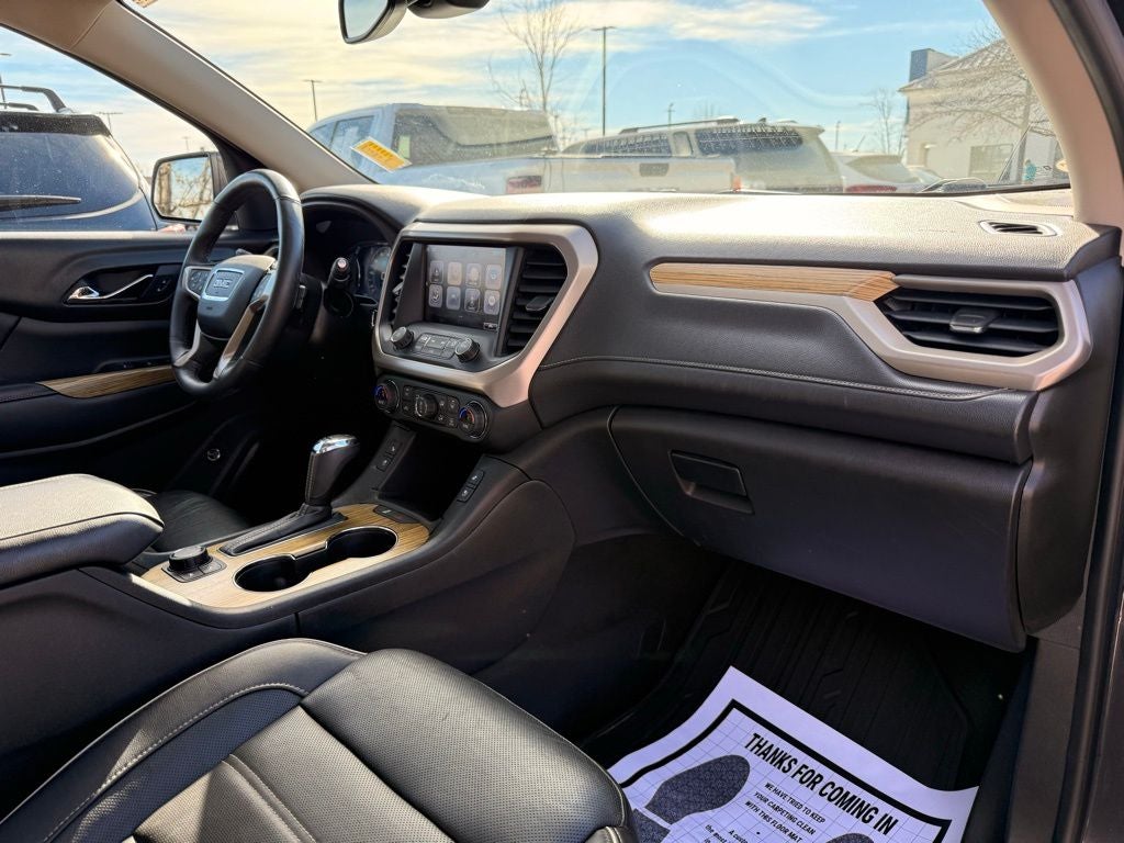 2017 GMC Acadia Denali LOW MILES!!