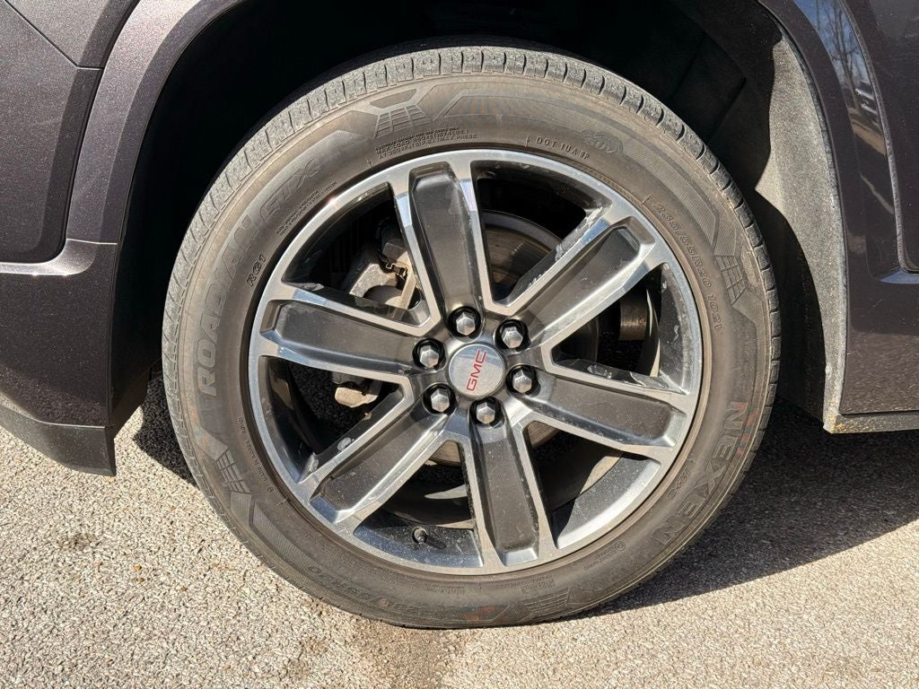 2017 GMC Acadia Denali LOW MILES!!