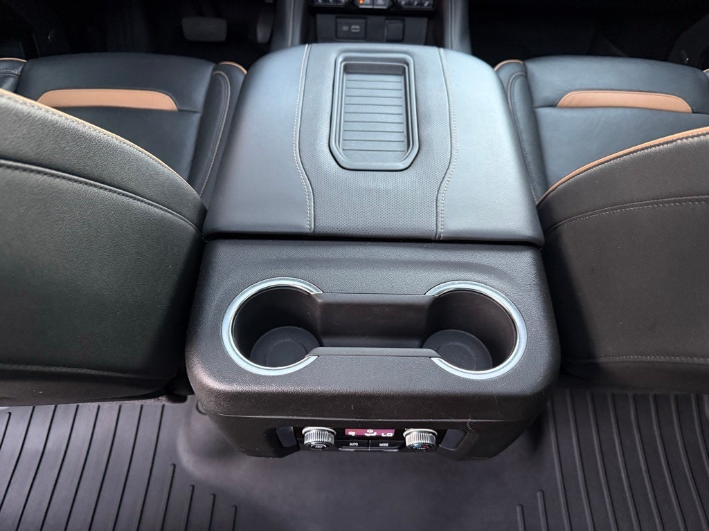 2024 GMC Yukon AT4 3RD ROW / BOSE / 1-OWNER CARFAX