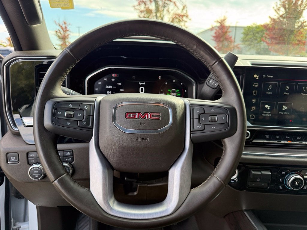 2024 GMC Sierra 2500HD SLT - 4WD / CLEAN CARFAX HISTORY