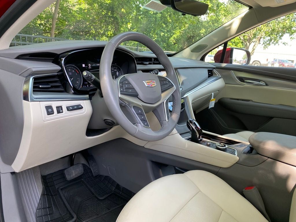 2025 Cadillac XT5 Premium Luxury ONE OWNER CLEAN CARFAX
