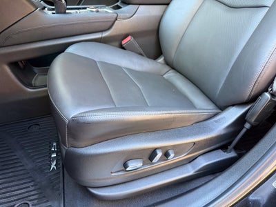 2026 Cadillac XT5 Premium Luxury - AWD / SUNROOF / ONE OWNER