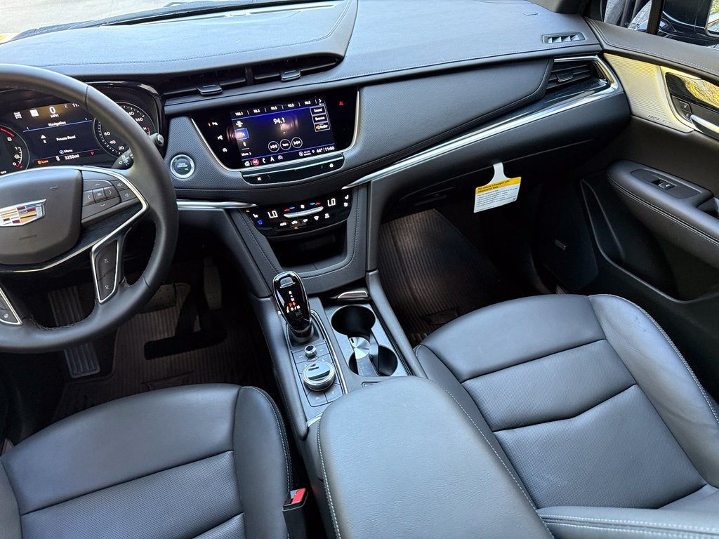 2026 Cadillac XT5 Premium Luxury - AWD / SUNROOF / ONE OWNER