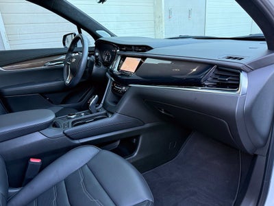 2024 Cadillac XT6 Premium Luxury Platinum - AWD / SUNROOF / ONE OWNER
