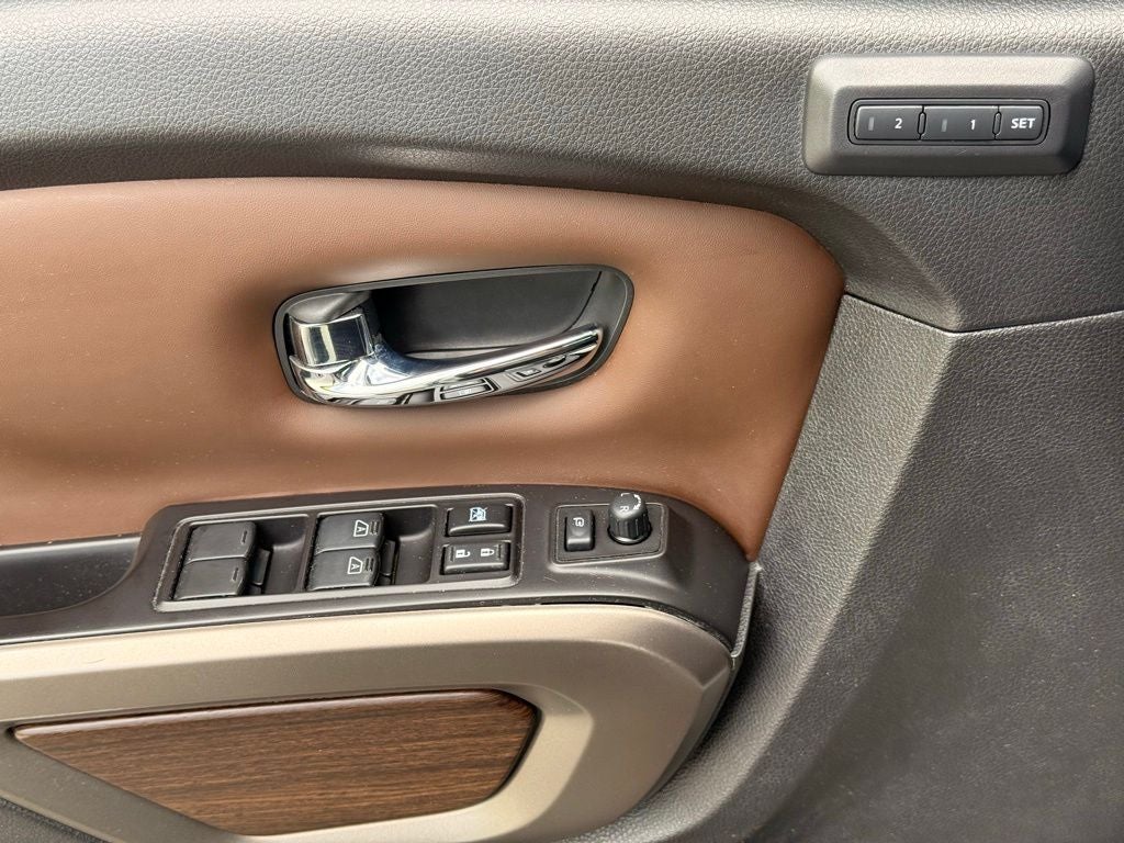 2020 Nissan Titan Platinum Reserve NICE TRUCK