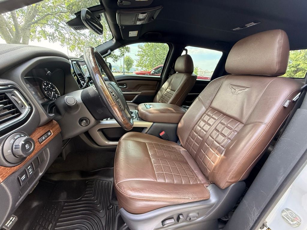 2020 Nissan Titan Platinum Reserve NICE TRUCK