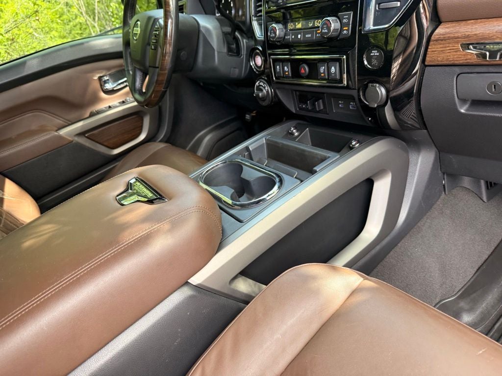 2020 Nissan Titan Platinum Reserve NICE TRUCK