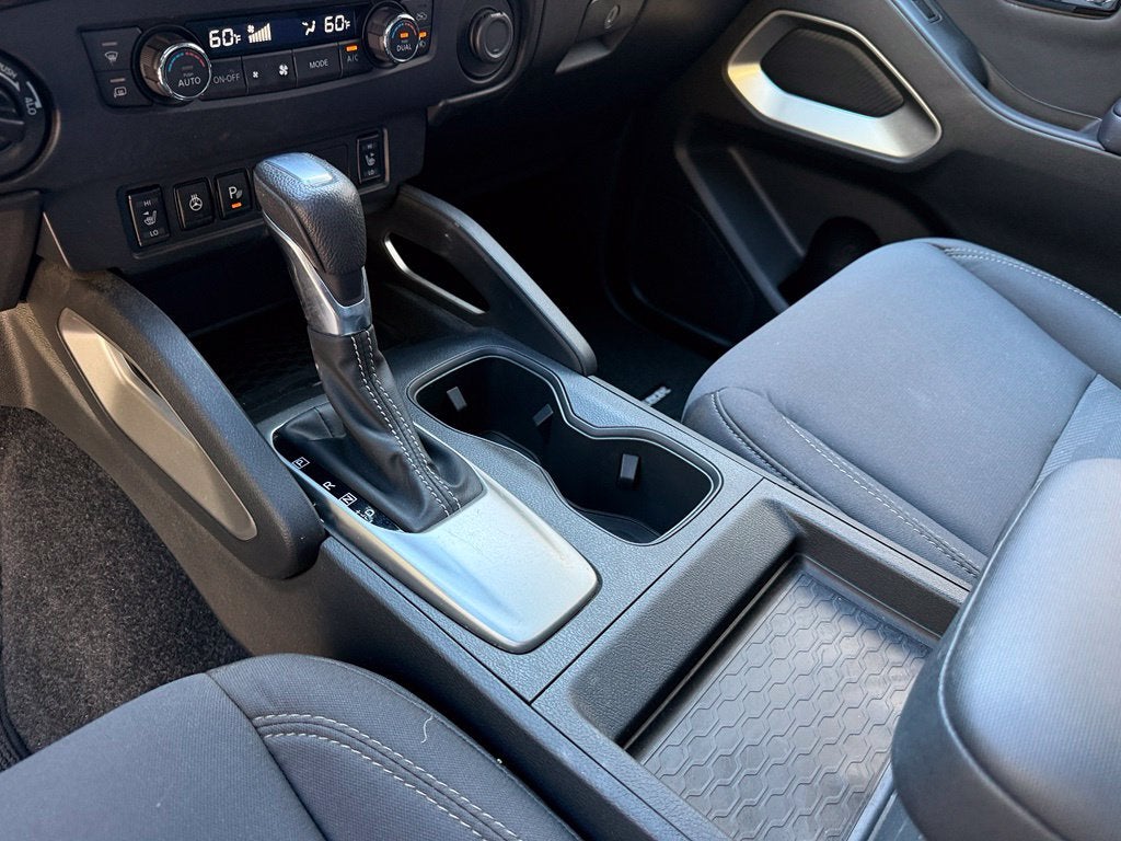 2024 Nissan Frontier SV